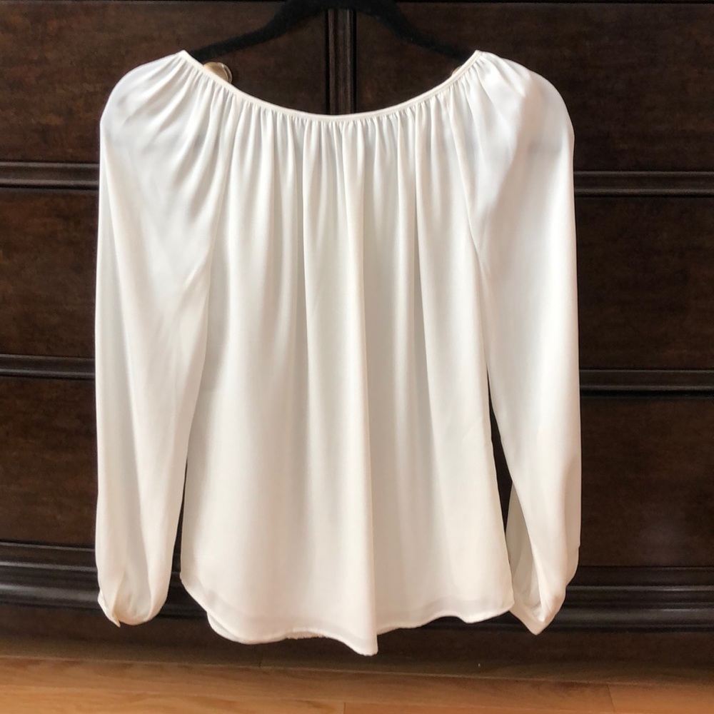 White house black market lined off-white blouse - Picture 2 of 5